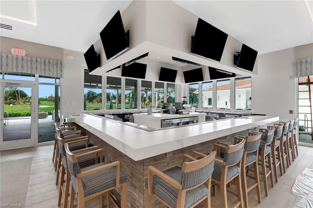 FOX HOLLOW - Residential