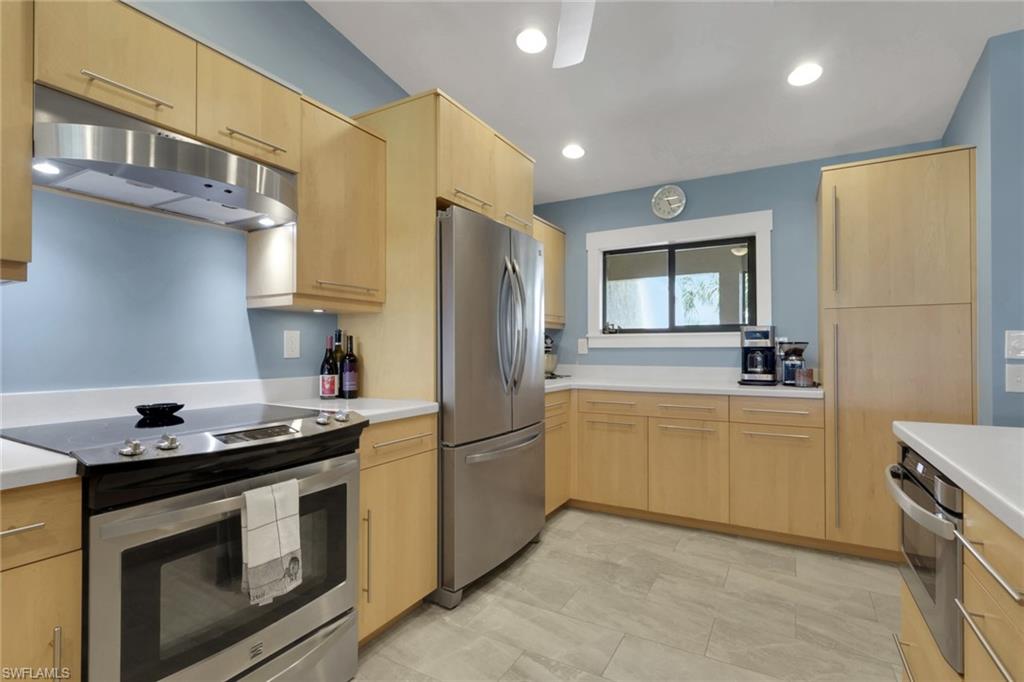 FOX HOLLOW - Residential