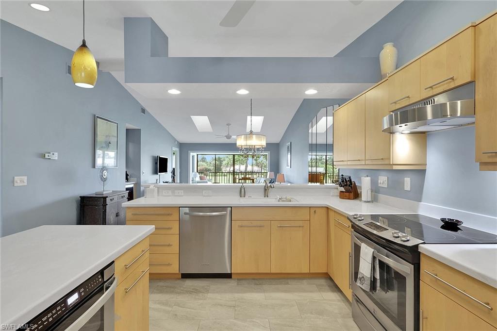 FOX HOLLOW - Residential