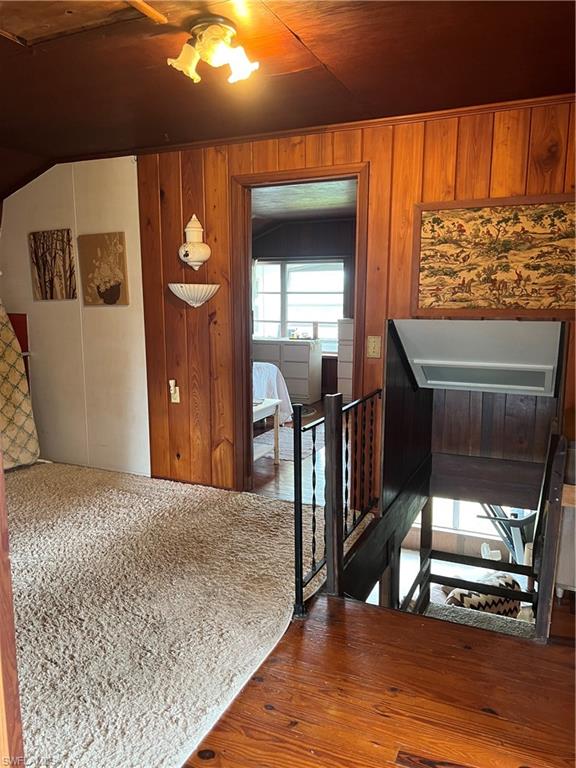 RIVER OAKS - Residential