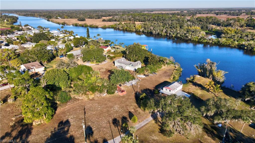 RIVER OAKS - Residential
