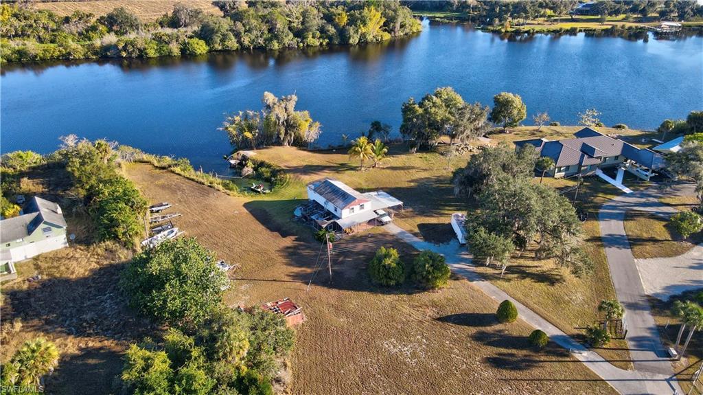 RIVER OAKS - Residential