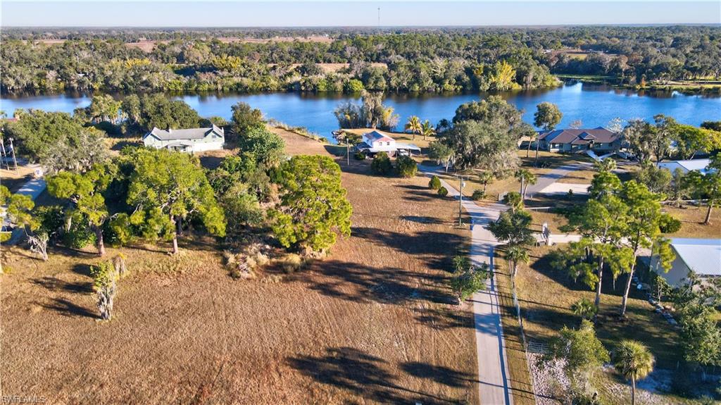 RIVER OAKS - Residential