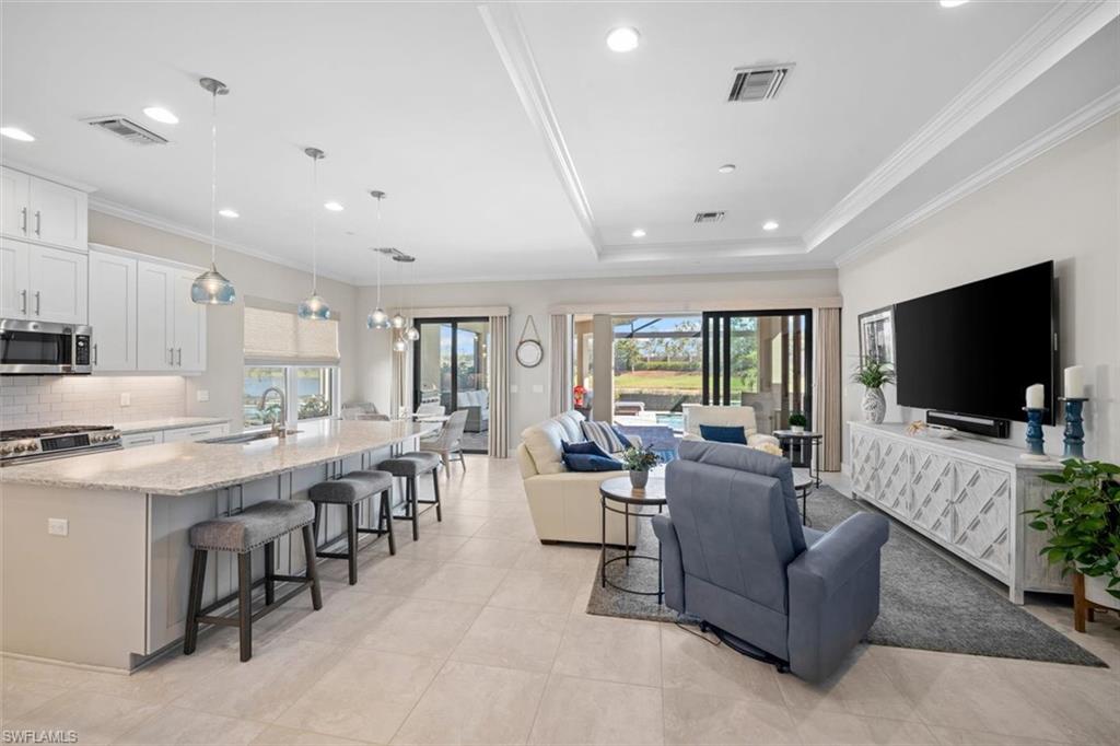 PEBBLE POINTE - Residential