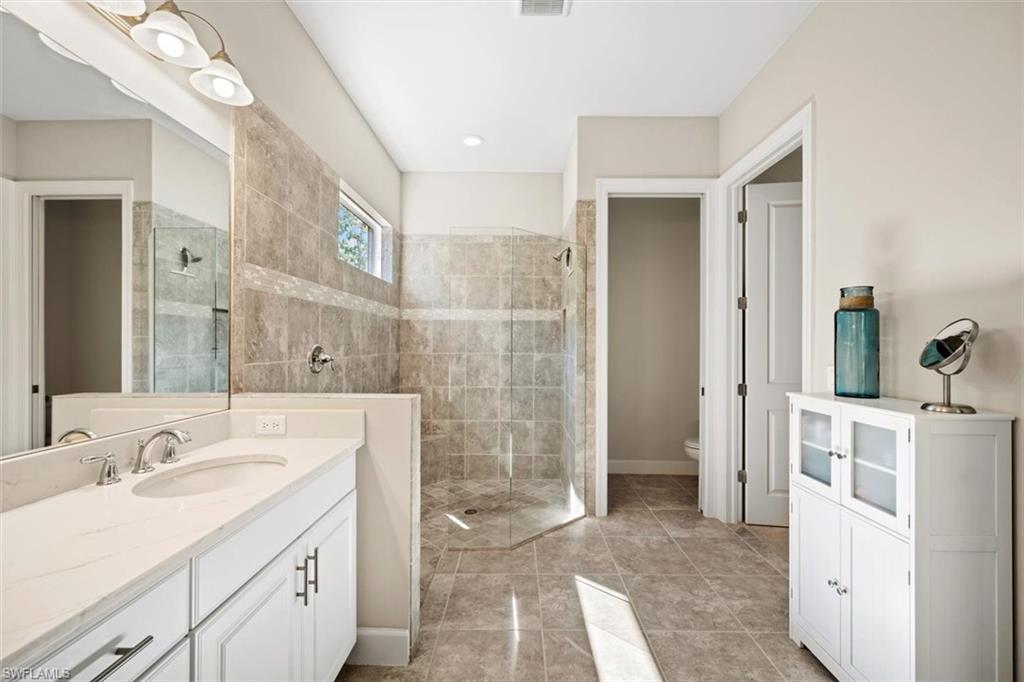 PEBBLE POINTE - Residential