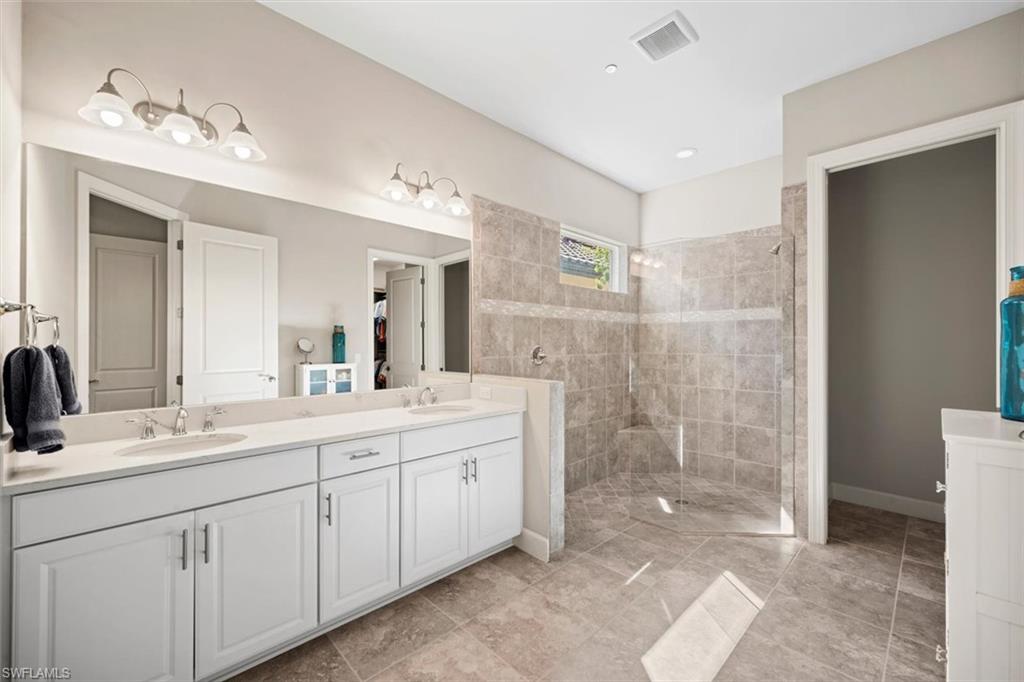 PEBBLE POINTE - Residential