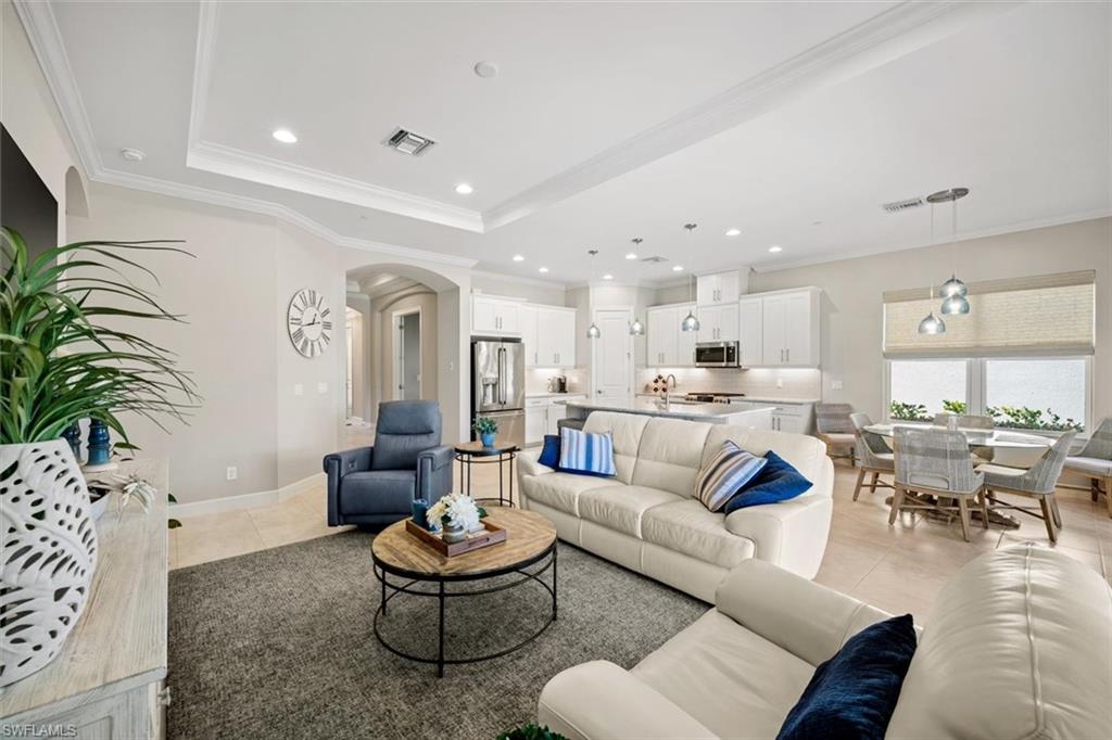 PEBBLE POINTE - Residential