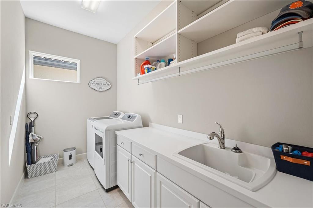 PEBBLE POINTE - Residential