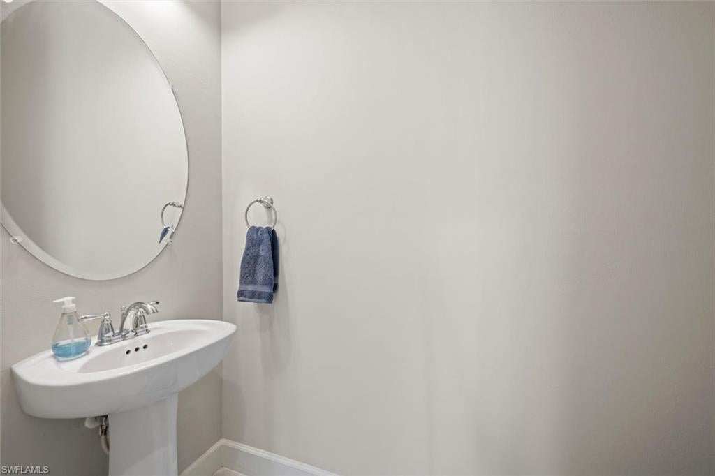 PEBBLE POINTE - Residential