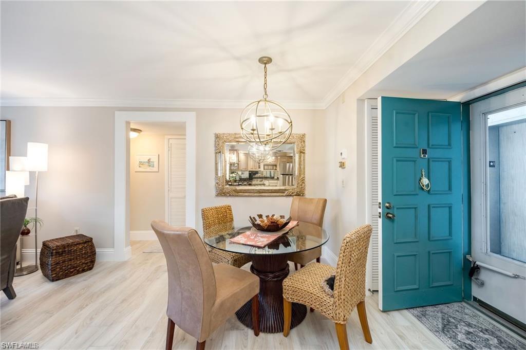 FOUR WINDS - Residential