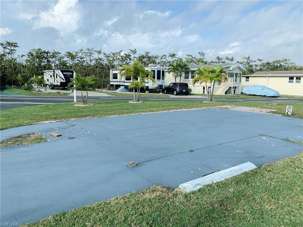 PALMETTO PALMS R V - Land