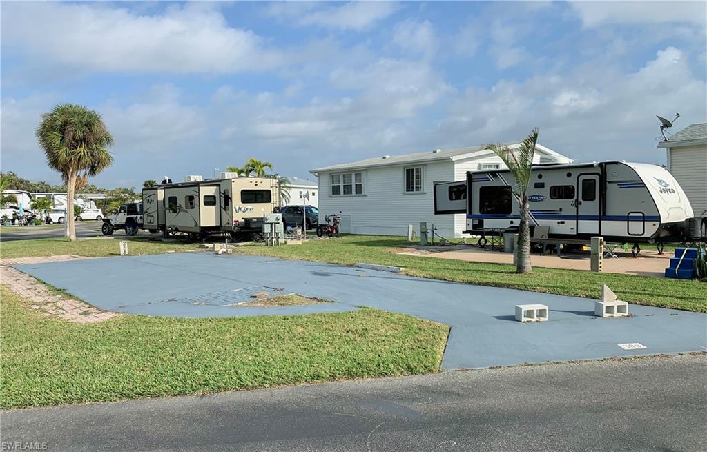 PALMETTO PALMS R V - Land