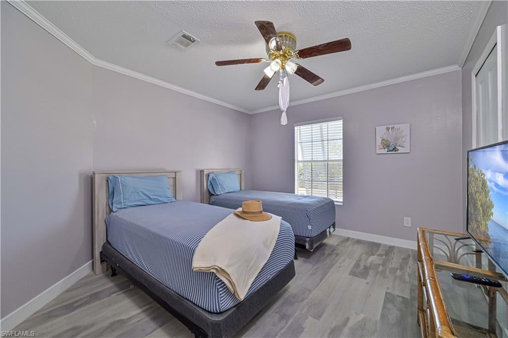 BAYSIDE ESTATES - Residential