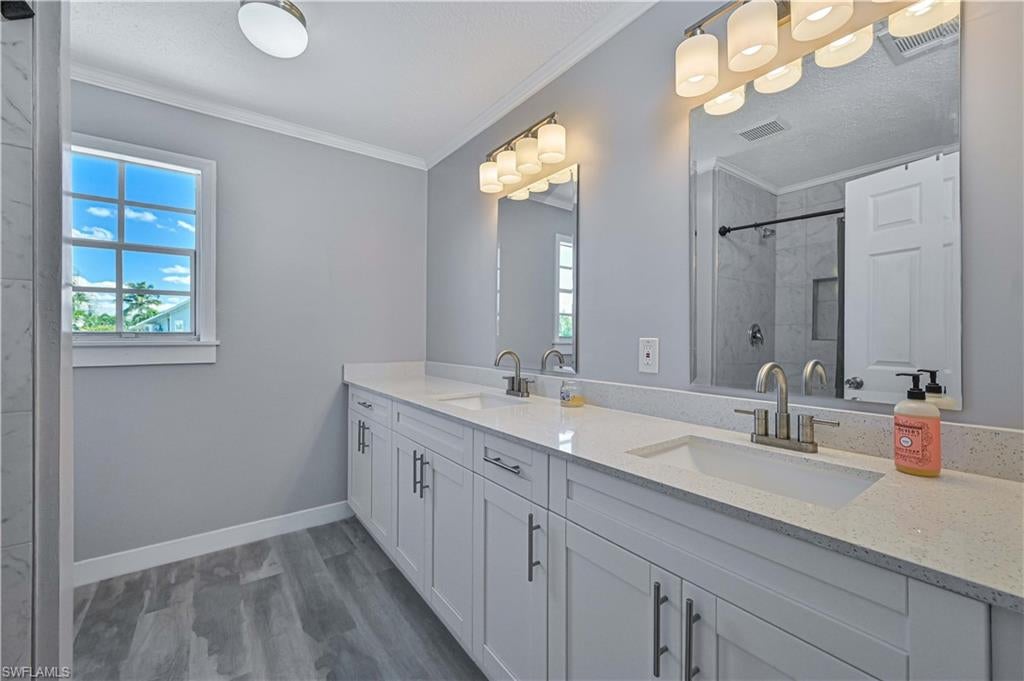 BAYSIDE ESTATES - Residential