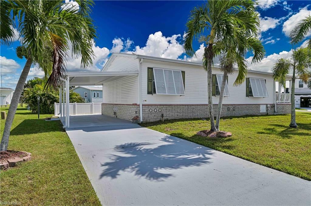BAYSIDE ESTATES - Residential