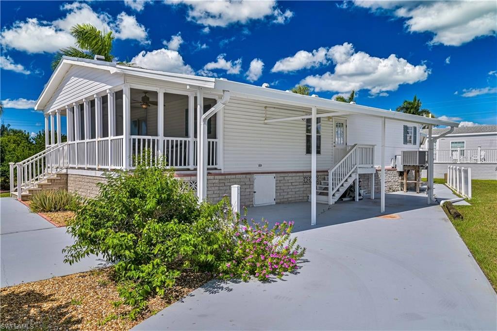 BAYSIDE ESTATES - Residential