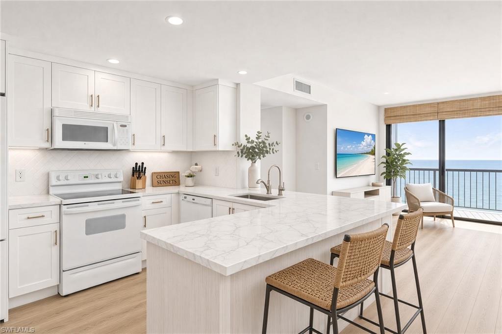 AMBASSADOR CONDO - Residential