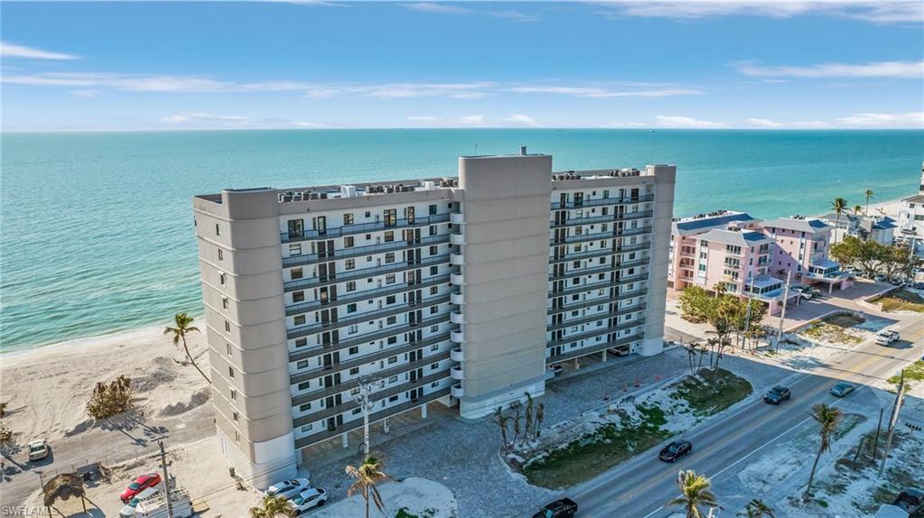 AMBASSADOR CONDO - Residential