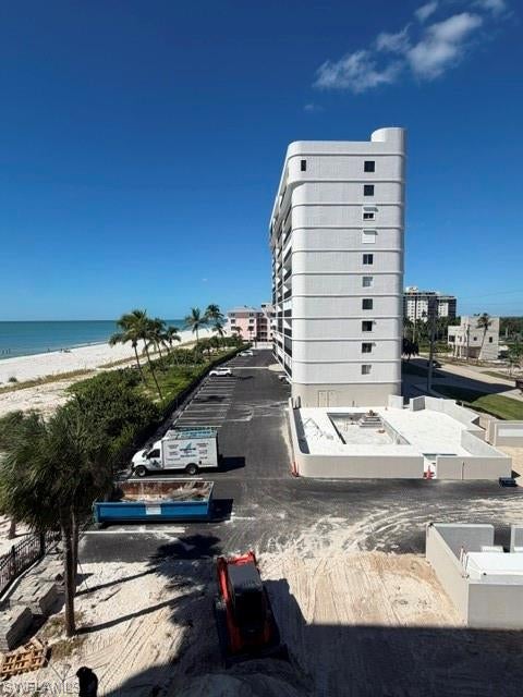 AMBASSADOR CONDO - Residential