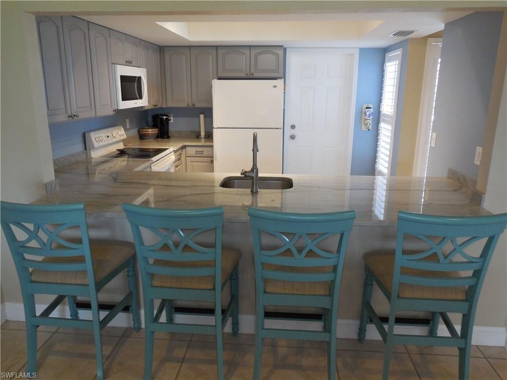 VILLAS AT QUAIL RUN - Residential