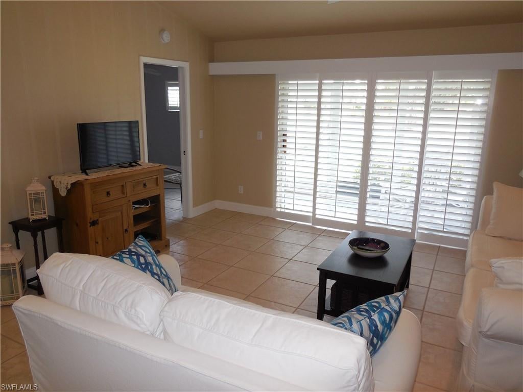 VILLAS AT QUAIL RUN - Residential