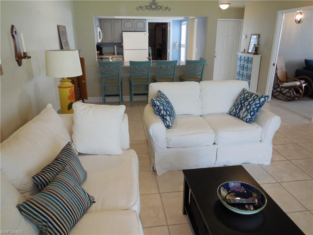 VILLAS AT QUAIL RUN - Residential