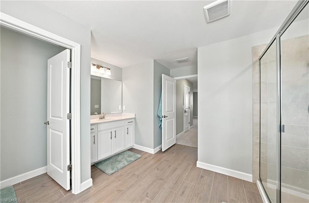 TUCKERS COVE - Residential