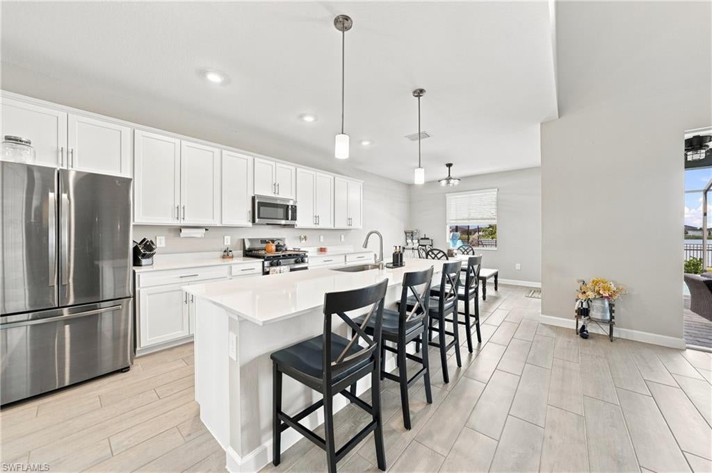 TUCKERS COVE - Residential