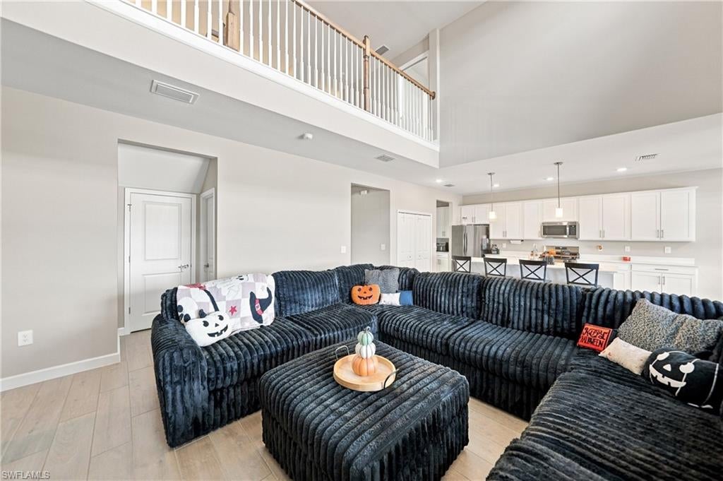 TUCKERS COVE - Residential