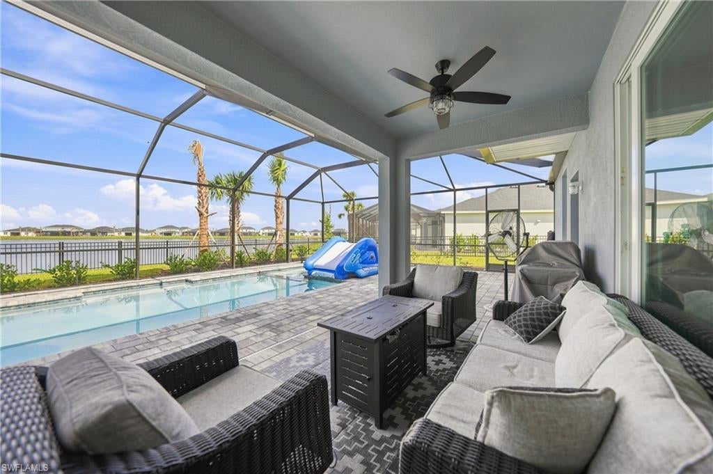 TUCKERS COVE - Residential