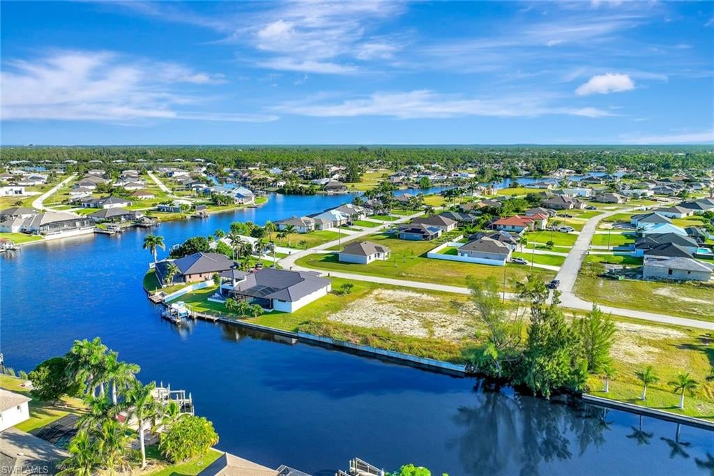 CAPE CORAL - Land