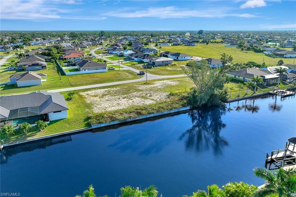 CAPE CORAL - Land