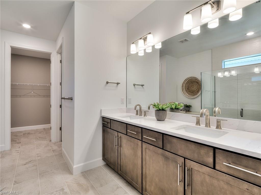 DEL WEBB OAK CREEK - Residential