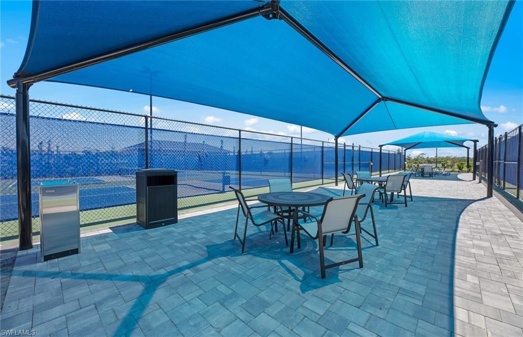 DEL WEBB OAK CREEK - Residential