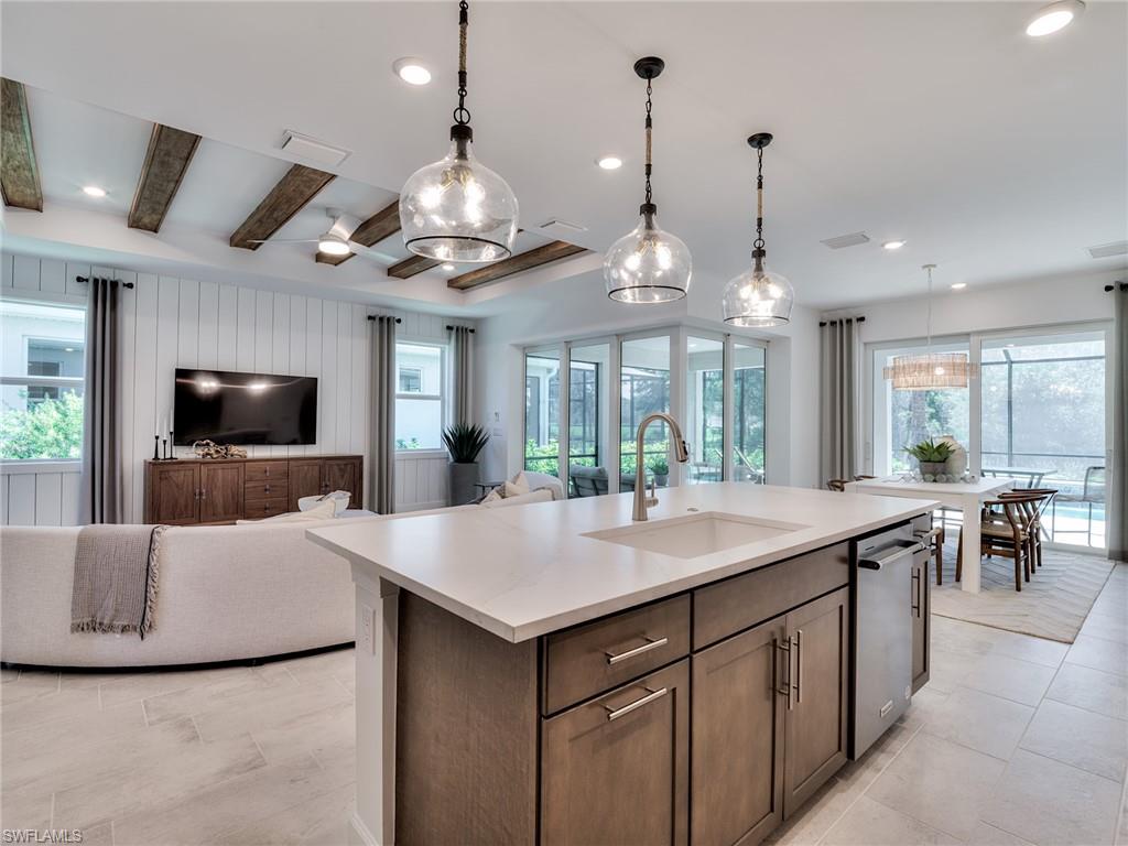 DEL WEBB OAK CREEK - Residential
