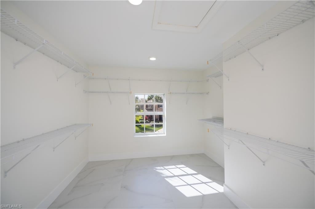 SANDOVAL - Residential
