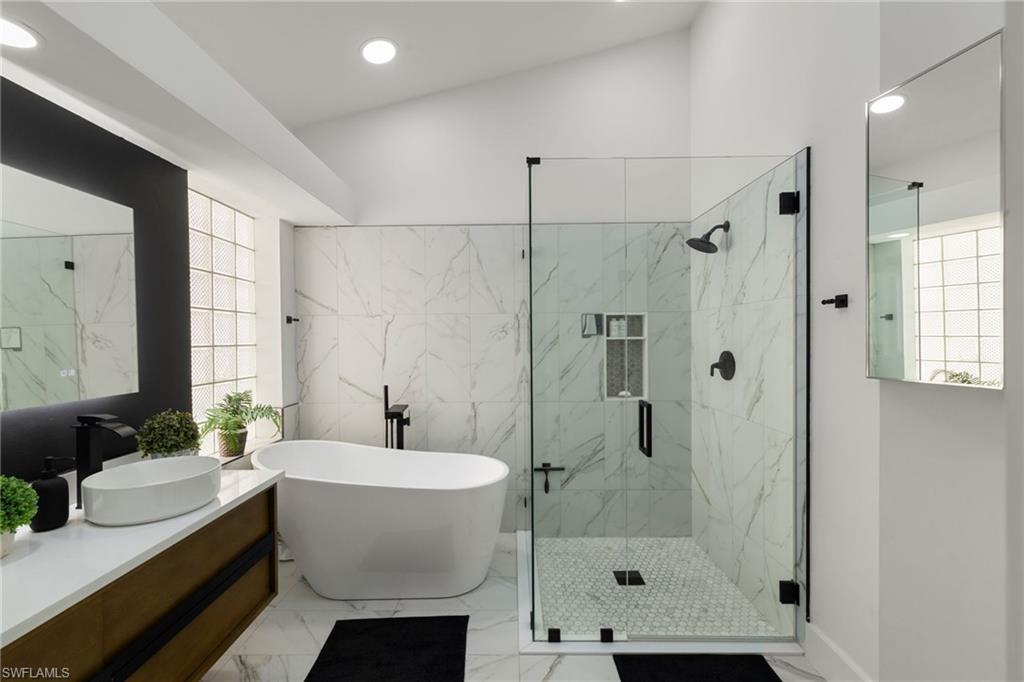 BERKSHIRE LAKES - Residential
