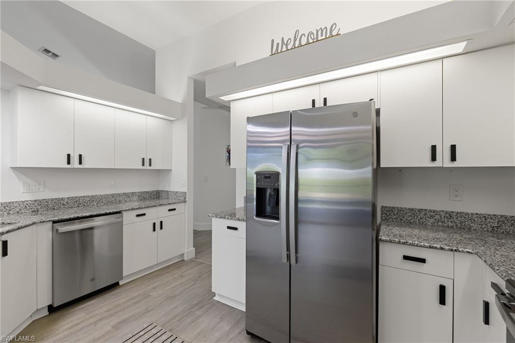 BERKSHIRE LAKES - Residential