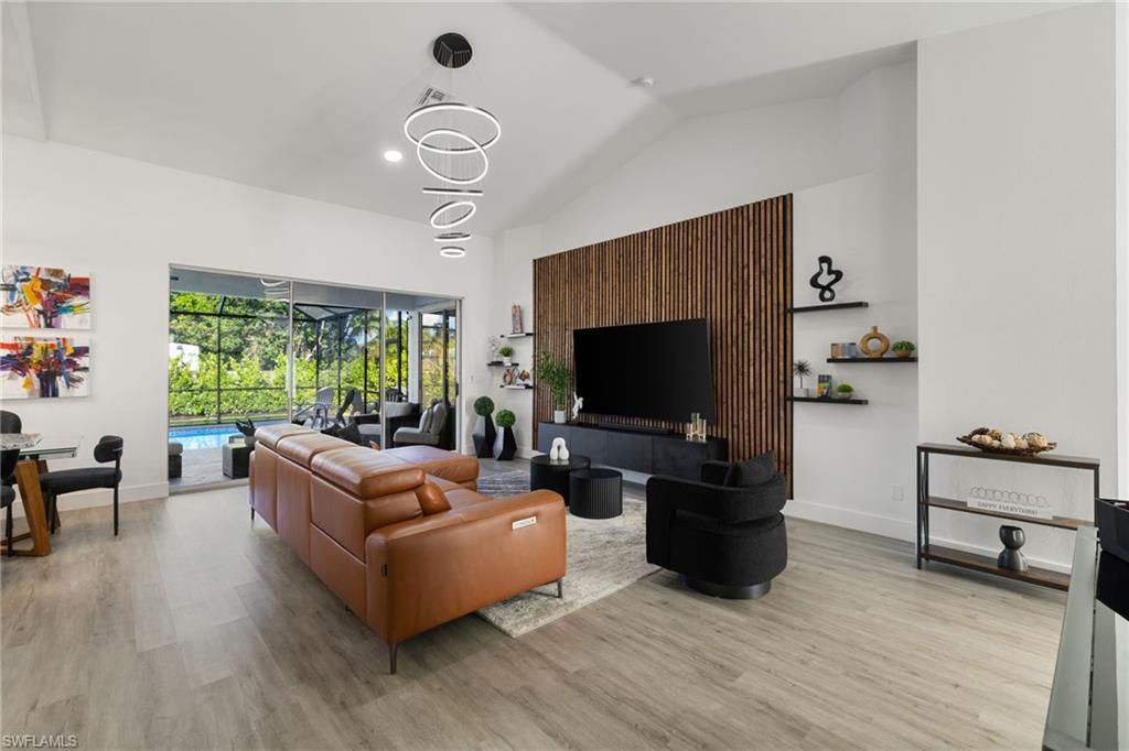 BERKSHIRE LAKES - Residential