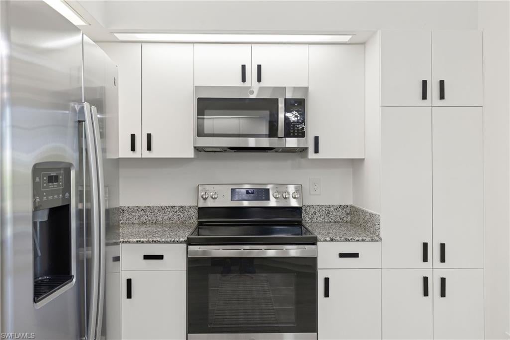 BERKSHIRE LAKES - Residential