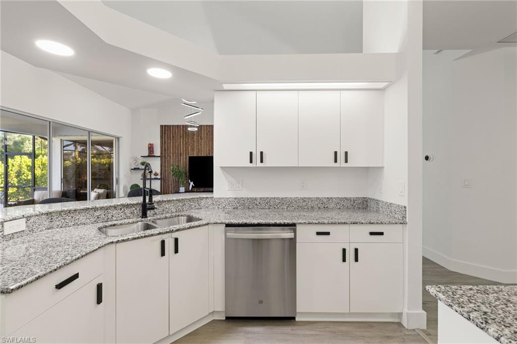 BERKSHIRE LAKES - Residential