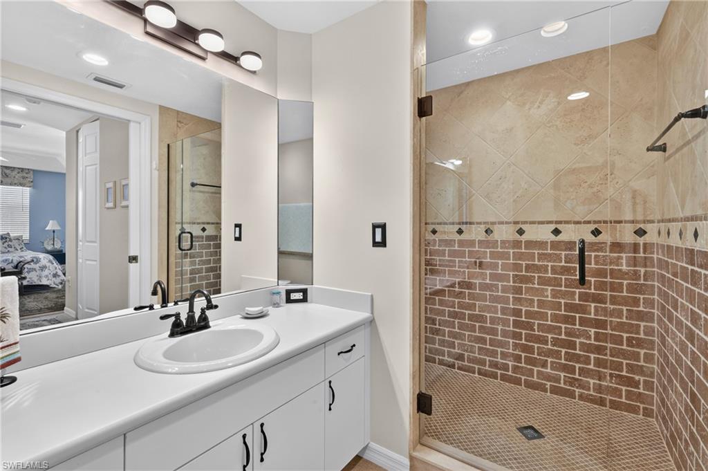VAN LOON COMMONS - Residential