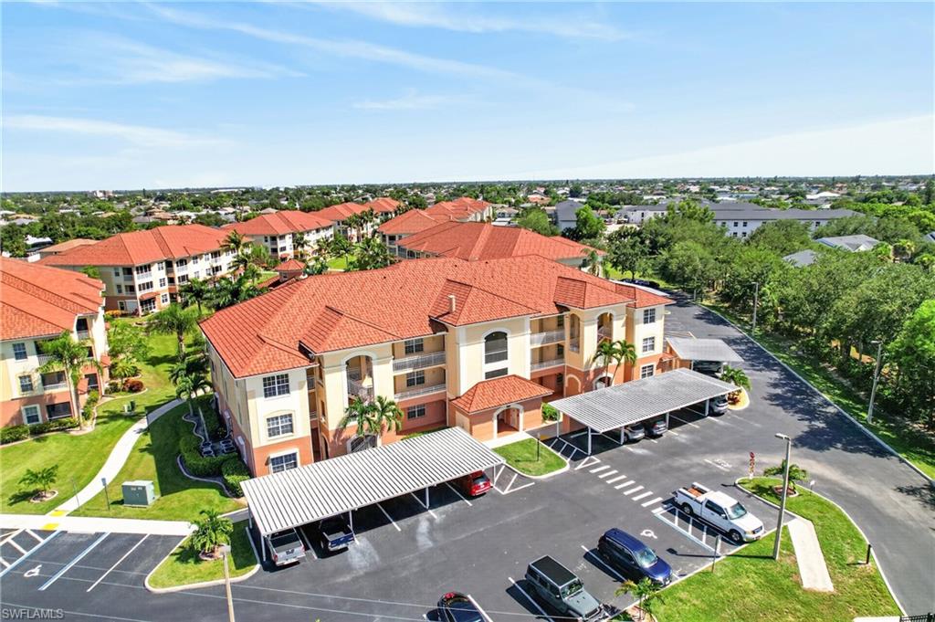 VAN LOON COMMONS - Residential