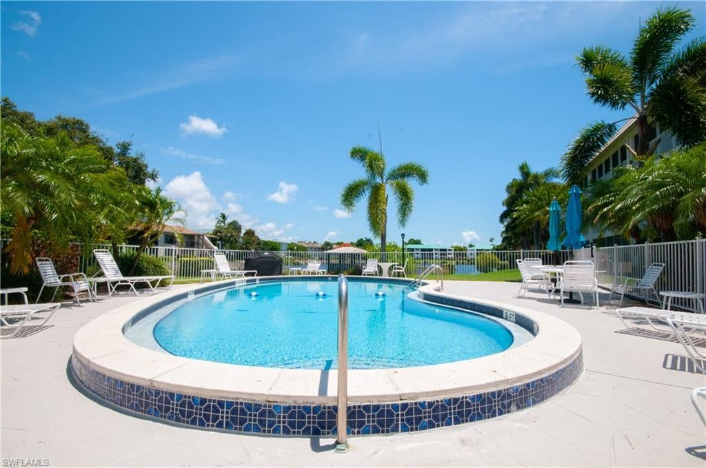 RIVIERA AT MOORINGS - Residential