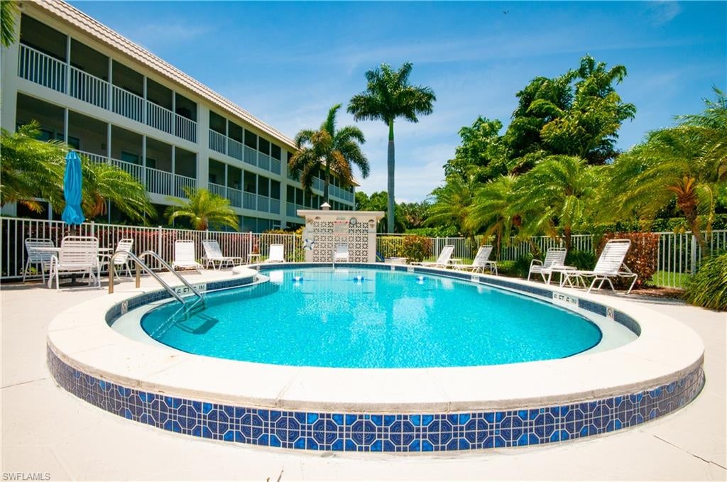 RIVIERA AT MOORINGS - Residential