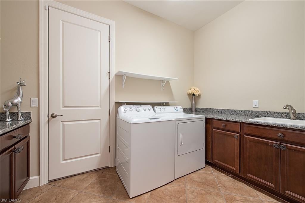 PEBBLE POINTE - Residential
