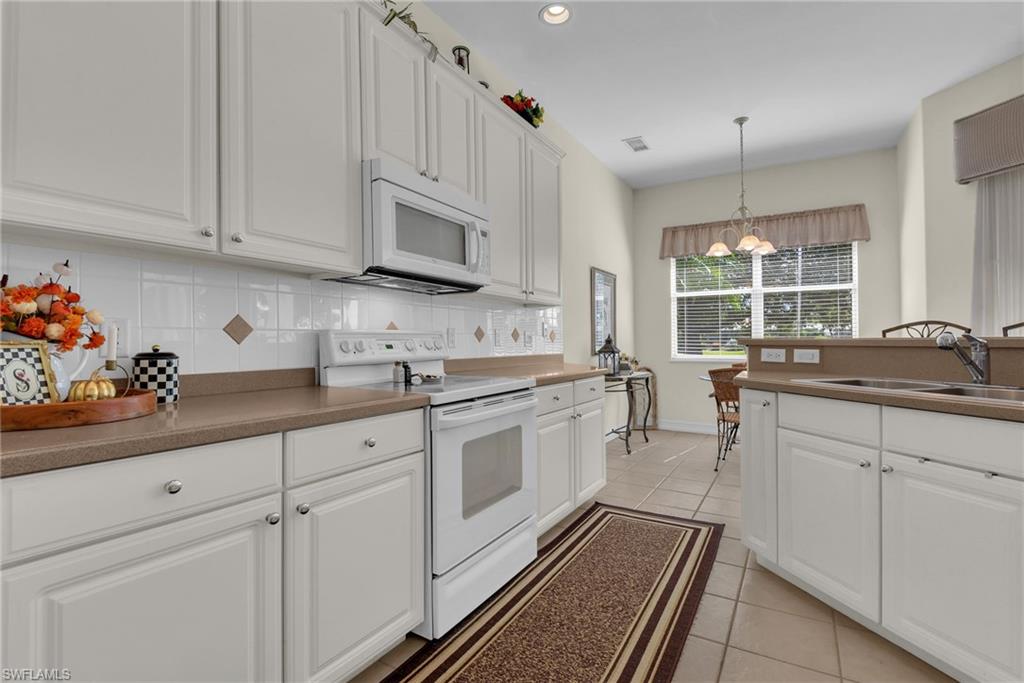 WALDEN LAKES - Residential