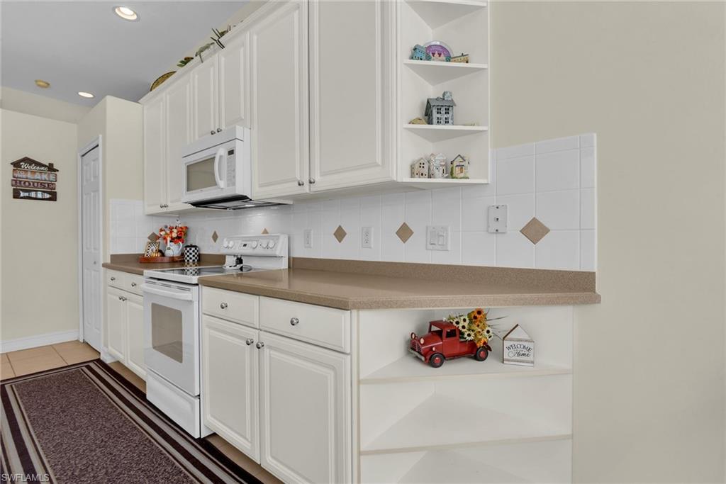 WALDEN LAKES - Residential