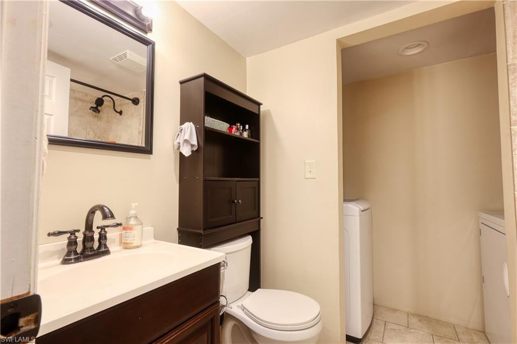 PARKWOODS TOWNHOUSE COMMUNITY - Residential