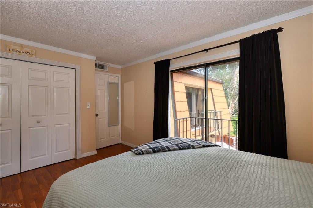 PARKWOODS TOWNHOUSE COMMUNITY - Residential